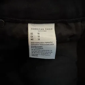 American Eagle Outfitters Curvy Hi-Rise Shortie Black Jean Shorts size 10 thumbnail 9