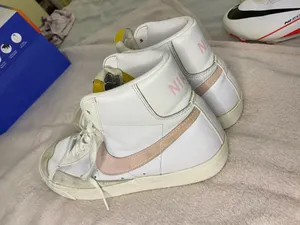 Nike Blazer Mid '77 Vintage White Pink Women Size 8.5 thumbnail 4