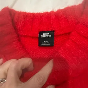 Urban Outfitters lofty Red Cable Knit Sweater thumbnail 4