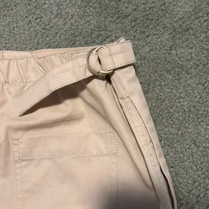 Zara beige hi waist adjustable flat front Shorts thumbnail 8