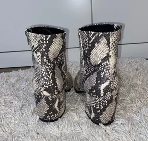 Madden Girl Snake Skin Booties thumbnail 4