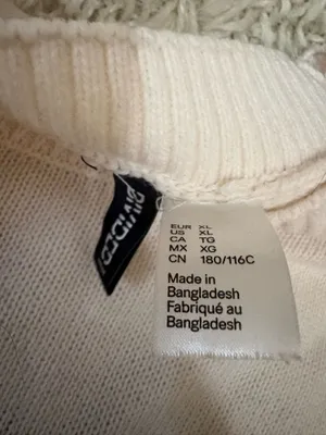 H&M Sweater thumbnail 5