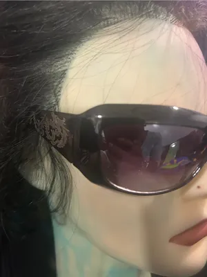 Classic Black Oversized Women's Sunglasses thumbnail 6
