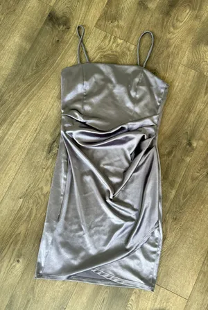 Dress thumbnail 4