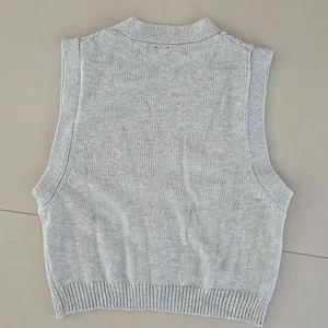 Woman's Gray Cable Knit Sweater Vest Size XS thumbnail 2