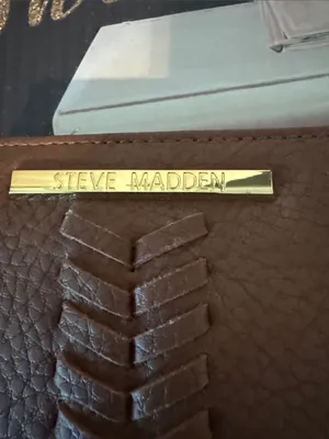 Steve Madden Brown Pebbled Leather Zip Wallet with Braided Accent thumbnail 2