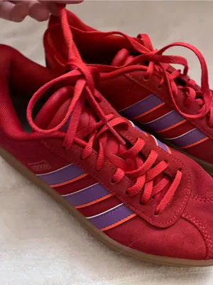 adidas Gazelle Bold in Red / Semi Lucid Fuchsia / Night Indigo size 7 thumbnail 3