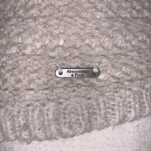 Abercrombie & Fitch light tan cardigan sweater thumbnail 4
