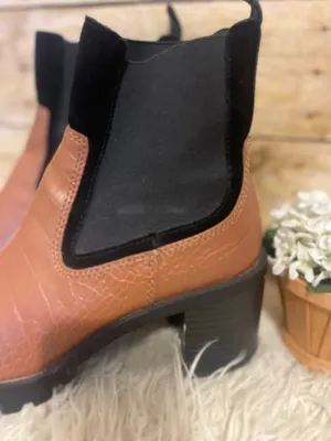 DV by Dolce Vita Natta croc Textured Chelsea Boots thumbnail 3