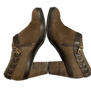 Clarks‎ Artisan Mural Ankle Booties Womens Sz 8W Brown Leather Zip Harness thumbnail 6
