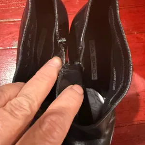 Via Spiga Black Leather Ankle Booties with Side Zip thumbnail 9
