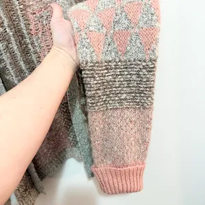 Sincerely Jules Blush Patchwork Chunky Knit Cardigan Size Large thumbnail 4