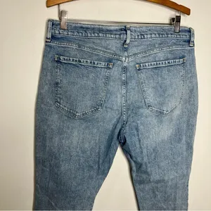 Old navy boyfriend mid rise Jeans distressed destroyed acid Wash size 12‎ thumbnail 4