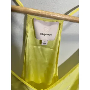 Cinq à Sept Janet Ruffle Top Womens Small Yellow Silk Peplum Cami Summer Chic thumbnail 4