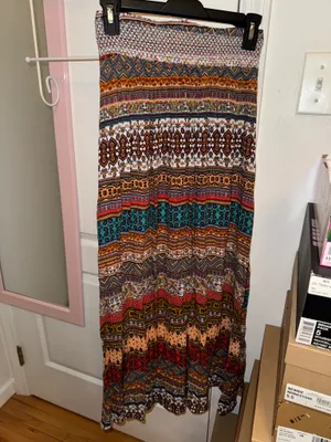 Skirt size medium Multiple thumbnail 4