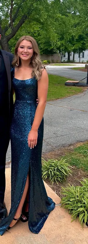 Sherri Hill Prom Dress thumbnail 1