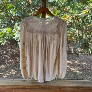 Maria Filo Women's Beige Embroidered Tonal Long Sleeve Boho Blouse Size P thumbnail 2