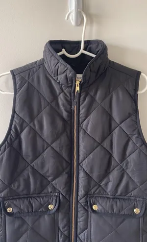 Black J Crew Quilted Vest thumbnail 4