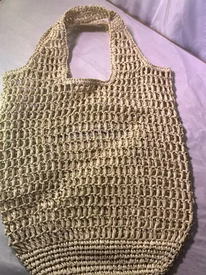 Woven Straw Tote Bag in Natural thumbnail 3