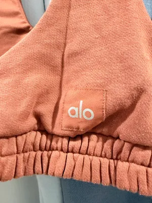 Alo Bra Yoga thumbnail 4