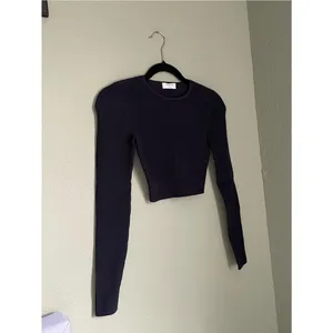 Aritzia Sculpt Knit Crew Cropped Longsleeve Size XS Navy Ribbed Ottoman Stitch thumbnail 2