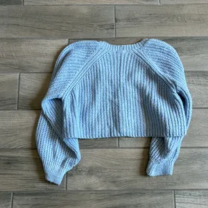 Nasty gal blue cropped cardigan sweater thumbnail 4