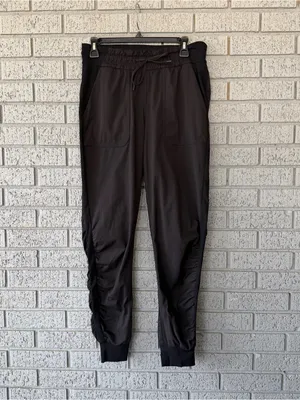 Lululemon Beyond the Studio Jogger Black Size 8 thumbnail 6