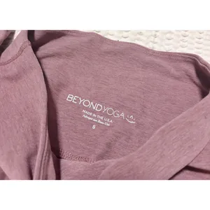 Beyond yoga caught in the midi spacedye pocket leggings thumbnail 2
