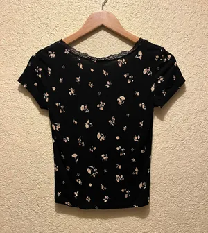 Floral Print Top With Lace thumbnail 2