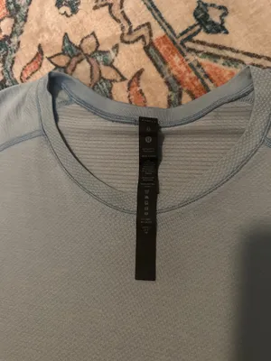 Men’s Lululemon Shirt thumbnail 2
