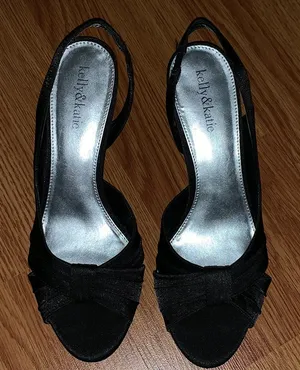 Kelly & Katie satin heel thumbnail 1