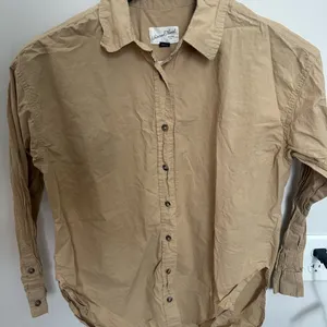 Universal Threads Beige Button-Down Shirt thumbnail 2