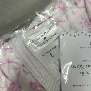 LoveShackFancy Floral Trellis Pajama Set Ruffle Bow Button Top Shorts Large NWT thumbnail 5