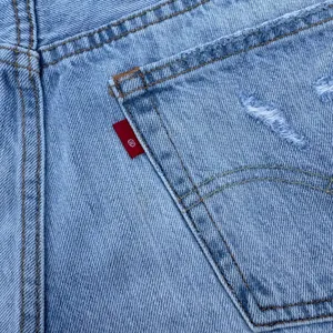 Levi's 501 Mid Rise Cutoff Denim Shorts Light Wash Distressed Patchwork‎ Sz 26 thumbnail 4