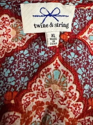 Boho V-Neck Red Floral Cropped Blouse thumbnail 2