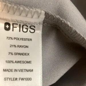 Figs Technical Collection Women’s Size Medium One Pocket Scrub Top Gray Color thumbnail 7