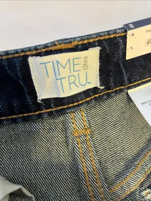 High-Rise Wide-Leg Jeans in Dark Blue thumbnail 6