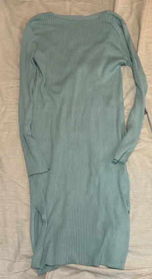 Forever 21 Long Ribbed Knit Cardigan in Sage Green thumbnail 9