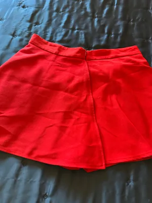 Red Skort Size L thumbnail 2