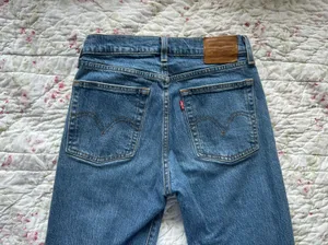 Levi's 501 Straight Jeans thumbnail 4