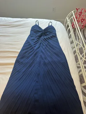 Abercrombie Giselle Pleated Maxi Dress thumbnail 7