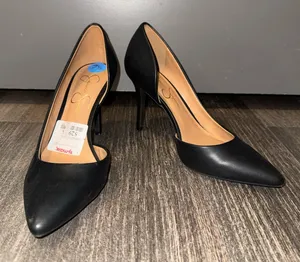 Jessica Simpson Black Heels thumbnail 2