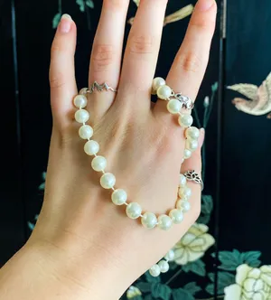 Pearl necklace White thumbnail 1