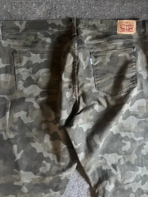 Levi’s’ 311 Shaping Skinny Camo pants woman’s size 24 EUC thumbnail 5