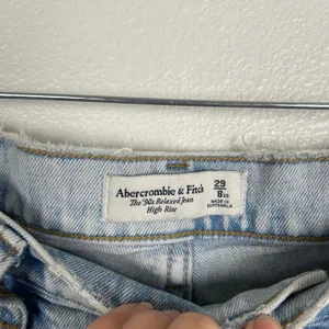 Abercrombie & Fitch Women's 90's Relaxed High Rise Jeans Sz‎ 29XS thumbnail 4