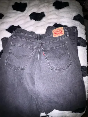 Levi's Straight-Leg Women's Jeans in Faded Black thumbnail 2