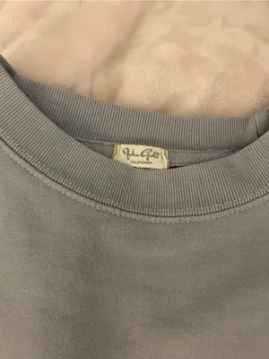 Brandy Melville crewneck sweatshirt thumbnail 2