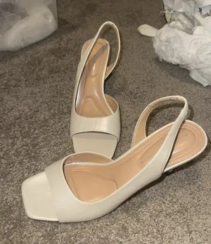 Heels thumbnail 1