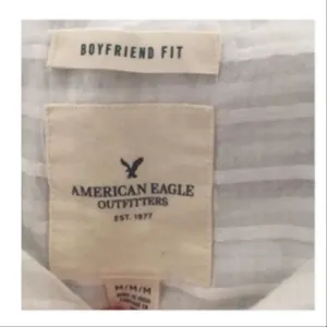 ✨AEO Boyfriend Shirt✨  thumbnail 9
