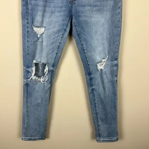 KanCan Jeans Womens 11/29 Blue Girlfriend Mid‎ Rise Distressed Denim Button Fly thumbnail 3